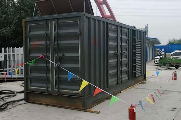 红安发电机租赁空气滤清器多久更换一次？